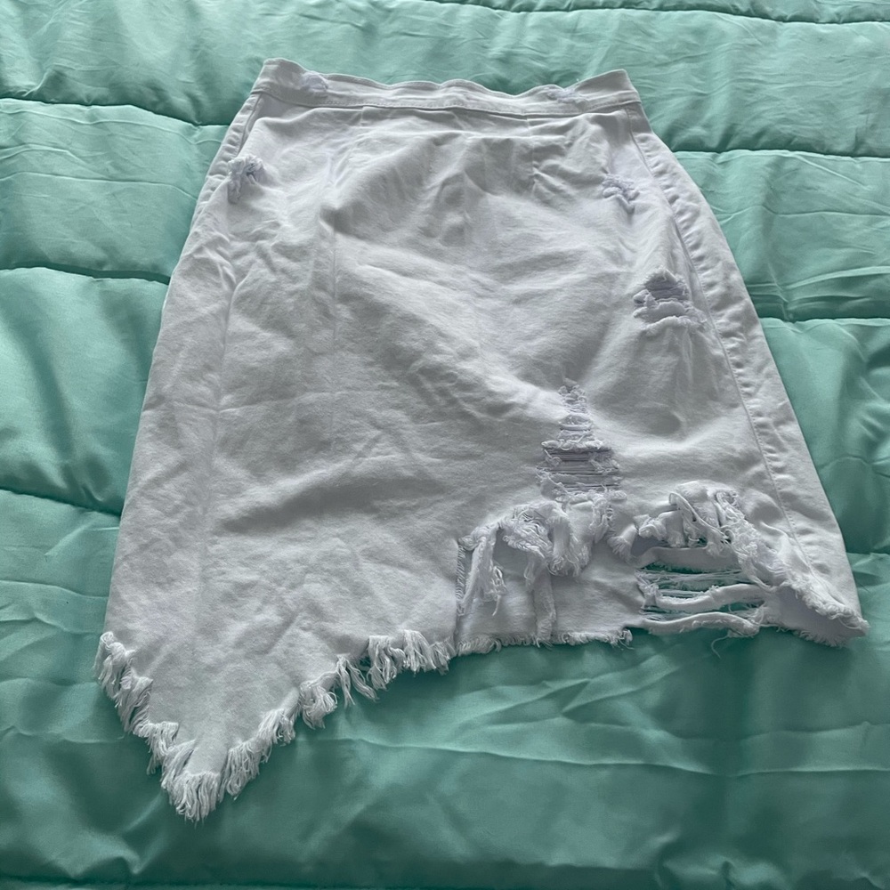 Distressed white skirt